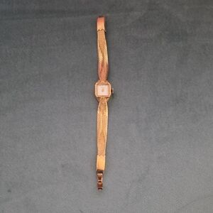 Vintage Dainty Chic Gold-Tone Mesh Strap Watch